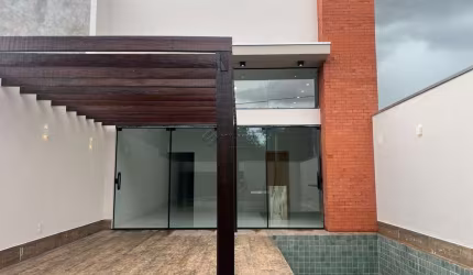 Casa com 3 quartos à venda na Francisco Manuel Barroso, 12, Parque Universitário, Cuiabá por R$ 680.000