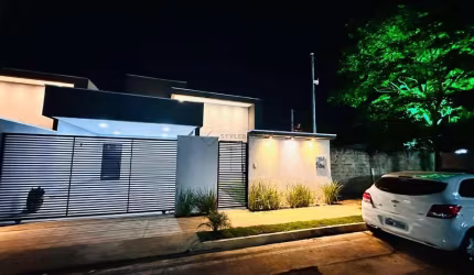 Casa com 3 quartos à venda na Nestor de Lara Pinto, 1, Chácara dos Pinheiros, Cuiabá por R$ 890.000