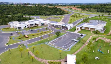 Terreno em condomínio fechado à venda na Chapeu do Sol, Mirante do Pary, Várzea Grande por R$ 470.000