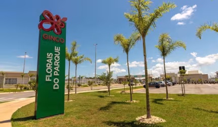 Terreno em condomínio fechado à venda na Alameda Cuiabá, 24, Morada dos Nobres, Cuiabá por R$ 500.000