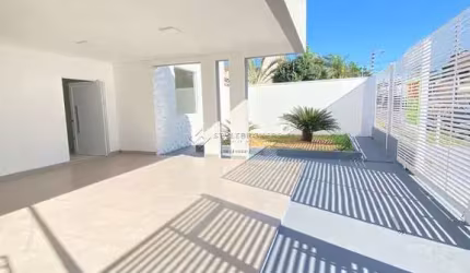 Casa com 3 quartos à venda na Trinta e Cinco, 6, Santa Cruz II, Cuiabá por R$ 740.000