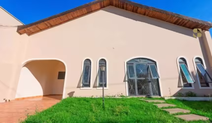 Casa com 2 quartos à venda na Castro Alves, 740, Santa Cruz, Cuiabá por R$ 400.000