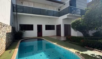 Casa com 3 quartos à venda na Rua Milano, 12, Jardim Itália, Cuiabá por R$ 700.000