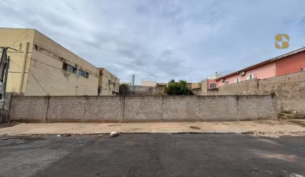 Terreno à venda na Trinta e Quatro, 5, Santa Cruz II, Cuiabá por R$ 470.000