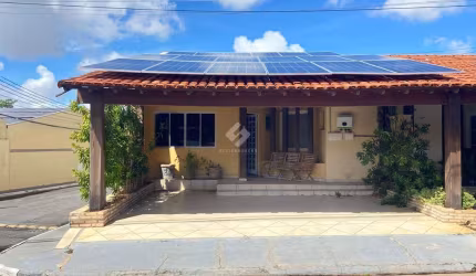 Casa em condomínio fechado com 2 quartos para alugar na João Eugênio Gonçalves Pinheiro, 300, Areão, Cuiabá por R$ 2.800