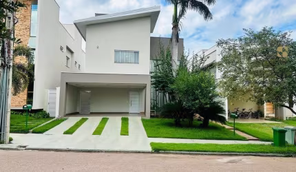 Casa em condomínio fechado com 4 quartos à venda na Avenida das Palmeiras, 1, Jardim Imperial, Cuiabá por R$ 2.400.000