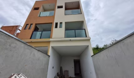 Lindo sobrado novo de 3 dormitórios e 2 vagas em Laranjeiras !