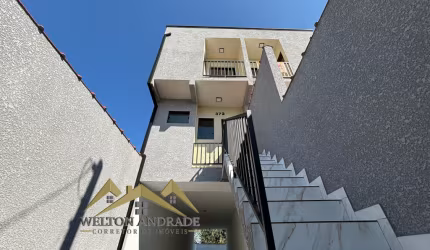 Sobrado novo localizado no bairro Residencial Santo Antônio