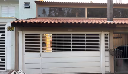 Lindo sobrado de 2 suítes e 2 vagas em Laranjeiras !