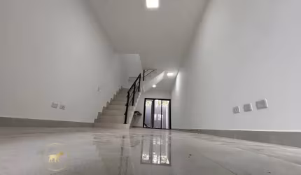 Lindíssimo sobrado localizado no bairro Residencial Santo Antônio em Franco da Rocha