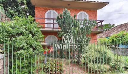 Casa à venda, 204 m² por R$ 800.000,00 - Santa Maria Goretti - Porto Alegre/RS