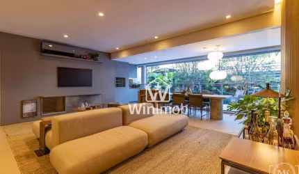 Apartamento com 3 dormitórios à venda, 145 m² por R$ 2.497.000,00 - Petrópolis - Porto Alegre/RS