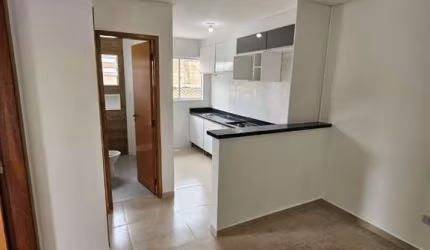 Seu lar perfeito em bairro tranquilo: 2 dormitórios, churrasqueira e conforto!