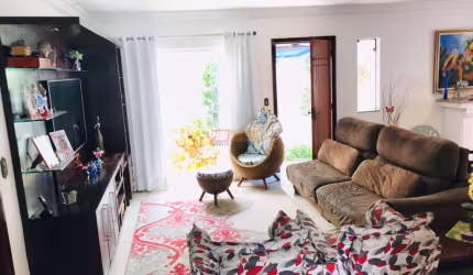 Sobrado Residencial e Comercial no Bairro Vila Homero Thon em Santo André