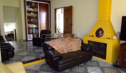 Sobrado no Bairro Vila Mazzei em Santo André