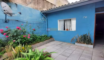 Casa térrea no Bairro Vila Livieiro em São Paulo