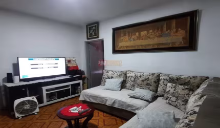Casa Térrea no Bairro Vila Sacadura Cabral em Santo André.