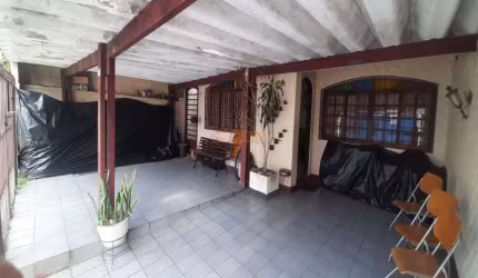 Casa Térrea no Bairro Santa Maria em Santo André