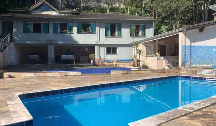 Chácara no Condomínio Jardim Club de Campo em Santo André