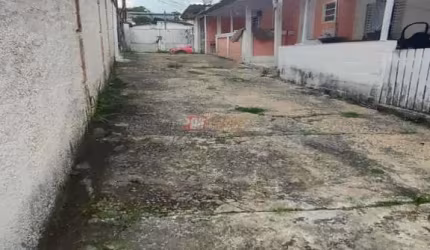 Terreno no Bairro Vila Palmares em Santo André