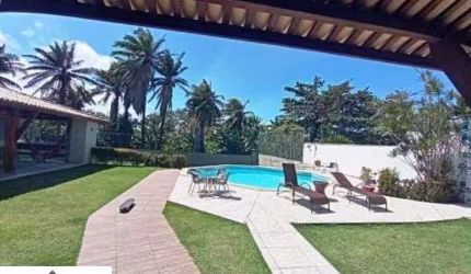 Casa com campo de Futebol a venda em Vilas do Atlântico-Lauro de Freitas