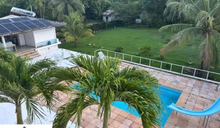 Casa a venda no Encontro das Aguas 4 suítes - Estilo portuguesa