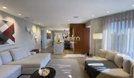 Apartamento ensolarado no Batel Champs Elysee