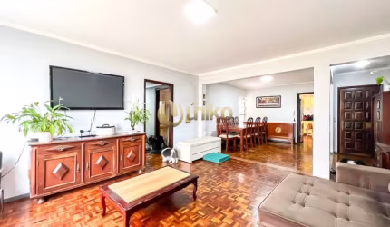 Apartamento no Alto da XV – Oportunidade para Retrofit com Espaço ao Ar Livre