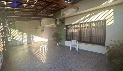 Casa com 3 dormitórios à venda, 200 m² por R$ 675.000,00 - Jardim Santa Beatriz - Guarulhos/SP