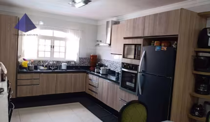 Sobrado com 3 dormitórios à venda, 290 m² por R$ 742.000,00 - Vila das Bandeiras - Guarulhos/SP