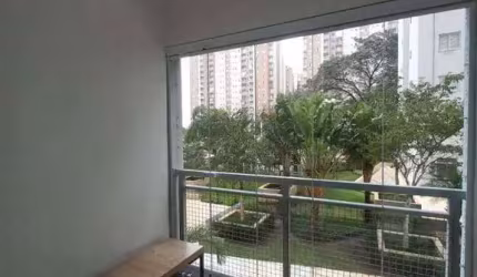 APARTAMENTO COM VISTA  ARBORIZADA