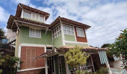 Casa Com 3 Quartos à Venda, 201 m² por R$ 760.000 - Piratininga - Niterói/RJ