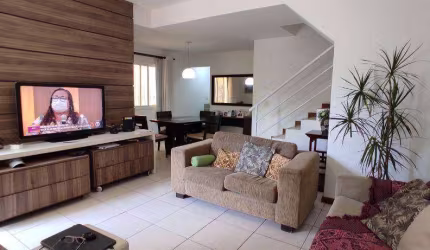 Casa Com 3 Quartos à Venda, 119 m² por R$ 500.000 - Engenho do Mato - Niterói/RJ