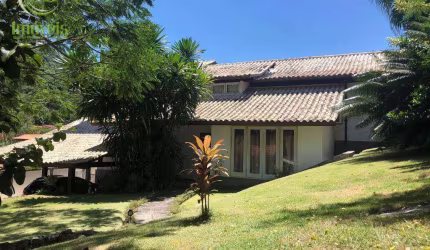 Casa com 5 Quartos à venda, por R$ 1.590.000 - Itaipu - Niterói/RJ