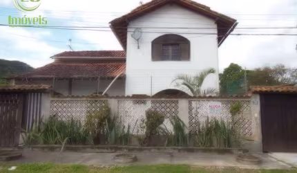 Casa com 4 Quartos para alugar por R$ 3.968/mês - Itaipu - Niterói/RJ