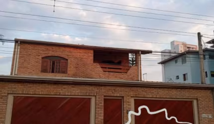 LINDA CASA 326M² EM SÃO JOSÉ DOS CAMPOS COM ÓTIMA LOCALIZAÇÃO!