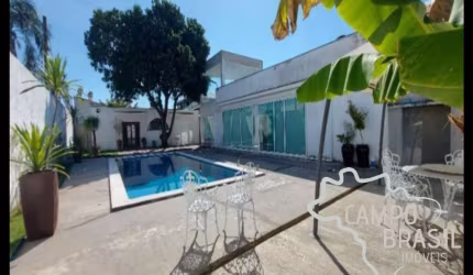 LINDA CASA DE ALTO PADRÃO EM TREMEMBÉ  511M² DE ÁREA CONSTRUÍDA EM CONDOMÍNIO FECHADO!