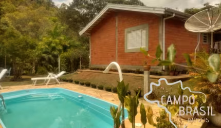 Linda chácara formada em São José dos Campos.