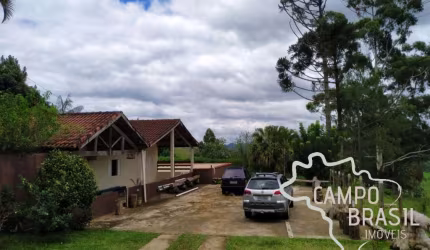 Lindo sítio em São Francisco Xavier! Com cachoeira, casa e área de lazer!
