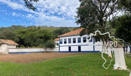FAZENDA BICENTENÁRIA COM CASARÃO RESTAURADO, ESTRUTURA ORIGINAL E CINEMATOGRÁFICO! FÁCIL ACESSO NO VALE DO PARAÍBA!