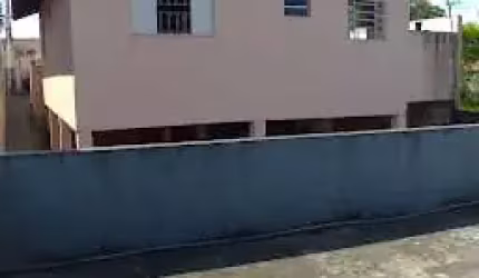 CA00256 - CASA COM 1 SUÍTE DE 117M², EM SÃO ROQUE - SP