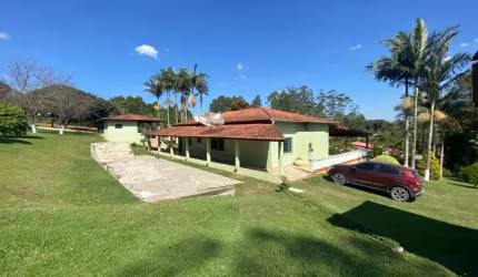 CH00342 - Excelente chácara a venda, ótima localização, próximo a SP-250 Bunjiro Nakao.