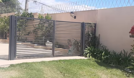 CO00364 - Casa em Condomínio Próximo ao Centro de São Roque-SP