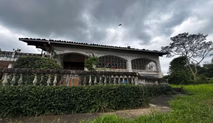 CH00362 - CHÁCARA ESPETACULAR COM 5.000M² E 6 DORMITÓRIOS, EM SÃO ROQUE - SP