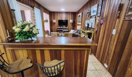 Casa na Cohab V