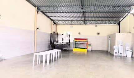 Barracão / Galpão / Depósito para alugar na Santa Amélia, Belo Horizonte  por R$ 3.800