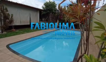 Excelente casa térrea em Vilas do Atlântico, alamenda fechada