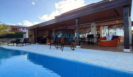 Casa a venda e locação em Busca Vida Resort