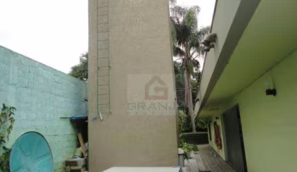 Casa com 3 dormitórios à venda, 589 m² por R$ 2.000.000,00 - Granja Viana - Carapicuíba/SP