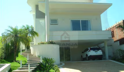 Casa com 4 dormitórios à venda, 350 m² por R$ 2.000.000,00 - Granja Viana - Jandira/SP